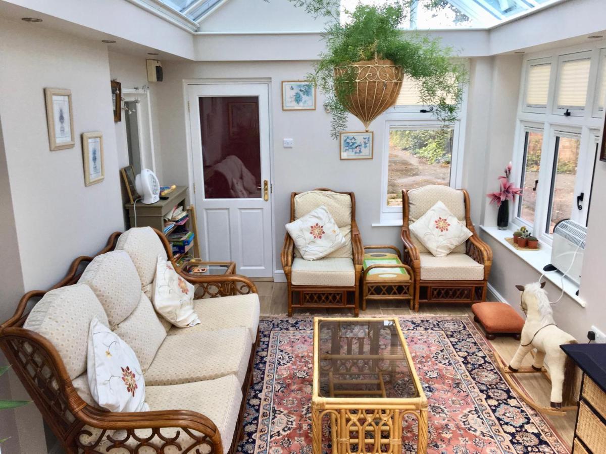 Bed and Breakfast Bron Hafren Montgomery Exterior foto
